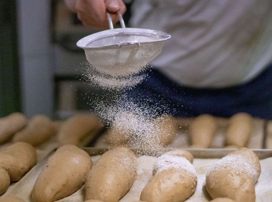 Het goede van de natuur | Onze bakker | Bakker Luuk | Brood met passie en liefde bereid | Food Matterz | eerlijk en lekker eten in Groningen | Gezond eten in Groningen | Ambachtelijk lunchen | Ambachtelijk brood | samen genieten | lunchen in Groningen