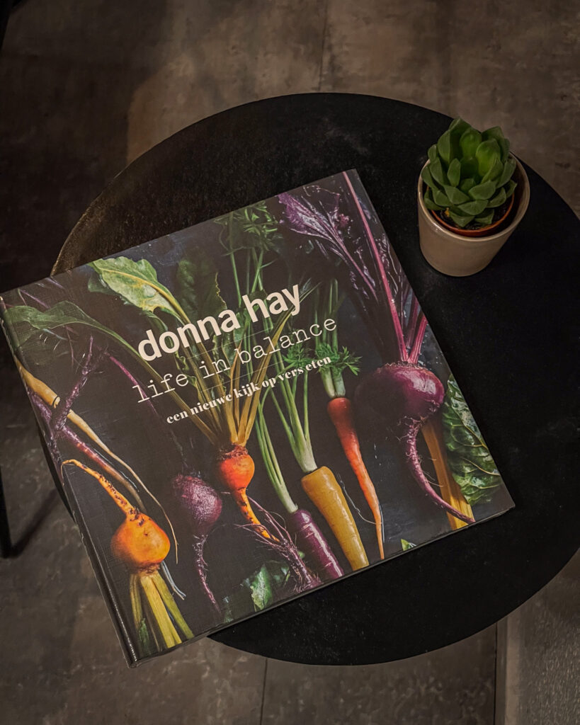 Boekentip over mindset, gezondheid, gezonde voeding en een gezond lichaam | Ayurveda | boekentip over gezond leven | Food Matterz groningen | lunchen in Groningen | boekenwinkel in groningen | koffie in groningen
